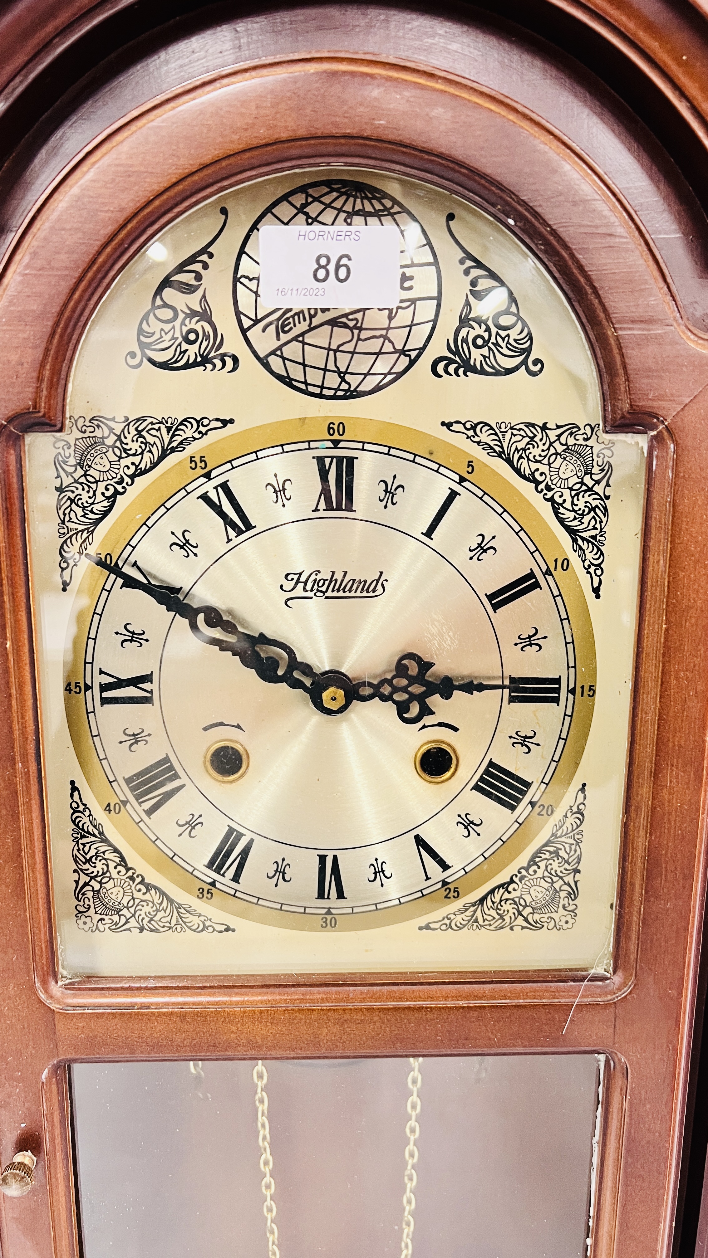 A TEMPUS FUGIT HIGHLAND WALL CLOCK IN MAHOGANY FINISH - CASE COMPLETE WITH KEY, - Image 2 of 4