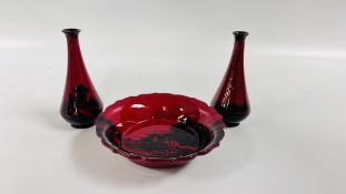 A PAIR OF ROYAL DOULTON "FLAMBE" VASES 8364 H 17CM AND A "FLAMBE" DISH 8206c DIAMETER 19.5CM.