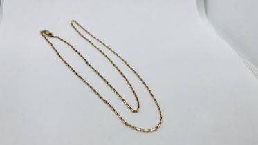 A 9CT GOLD CHAIN LINK STYLE NECKLACE - L 58CM.