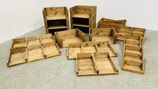 A LARGE QUANTITY OF MIXED VINTAGE STYLE WOODEN DISPLAY CRATES, TRAYS AND STANDS.