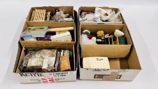 2 X BOXES CONTAINING AN EXTENSIVE COLLECTION OF DOLLS HOUSE FURNISHINGS AND DECORATIVE ACCESSORIES