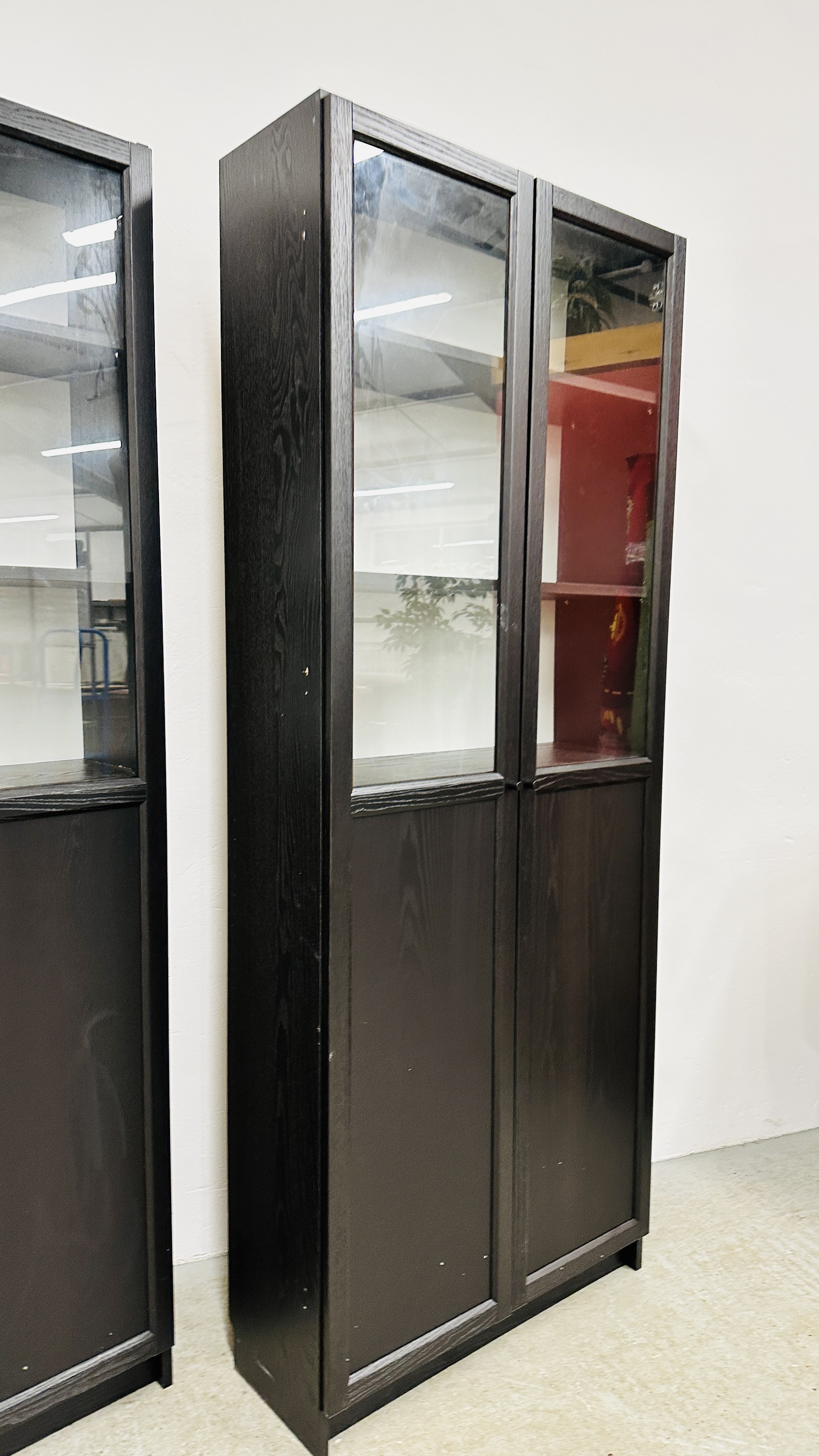 2 X MODERN BLACK ASH EFFECT FINISH FULL HEIGHT WALL CABINETS WITH GLAZED TOPS EACH W 80CM, D 30CM, - Image 5 of 8