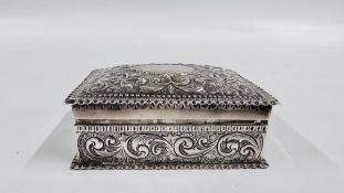 A SILVER DRESSING TABLE BOX MARKED JACOB BERMAN LONDON 1884 W 11CM X 9CM X H 4CM.