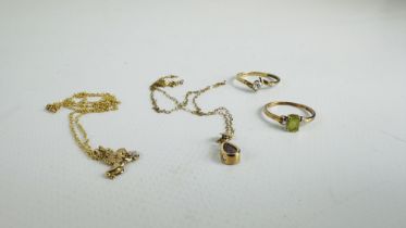 SMALL GROUP OF RINGS AND NECKLACES TO INCLUDE 9CT RING SET WITH CZ, 9CT RING SET WITH GREEN STONE,
