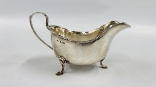 A VINTAGE SILVER SAUCE BOAT SHEFFIELD ASSAY.