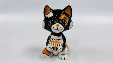 LIMITED EDITION LORNA BAILEY 6/9 CAT WITH PRESENT FIGURE - HEIGHT 12CM.