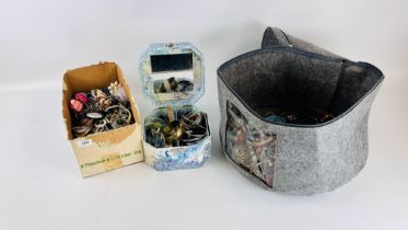 3 X BOXES CONTAINING AN EXTENSIVE COLLECTION OF ASSORTED COSTUME JEWELLERY, BEADS,
