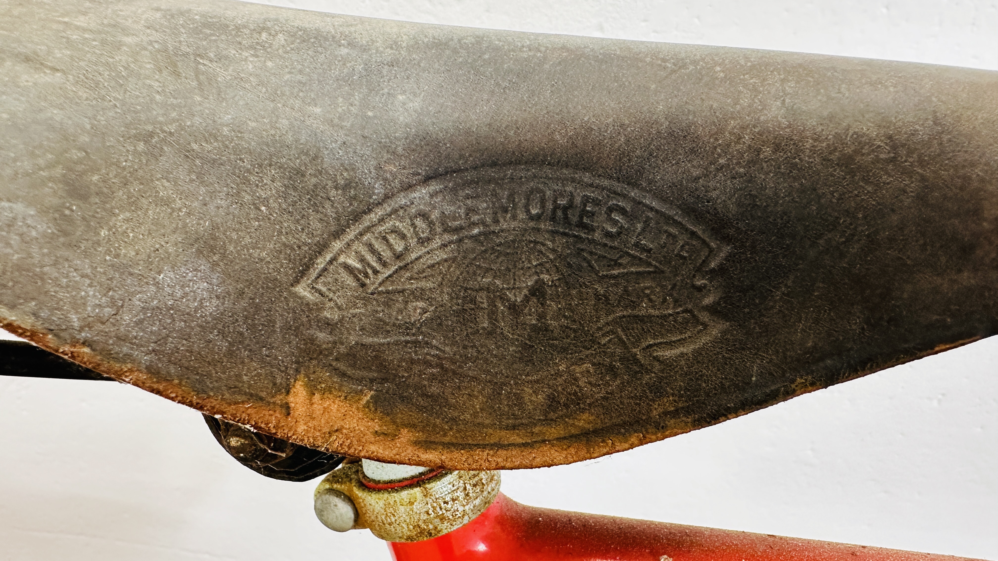 1948 OLYMPIC CLAUD BUTLER SINGLE SPEED RACING BIKE FITTED WITH A MIDDLE MORES LTD LEATHER SADDLE. - Image 12 of 14