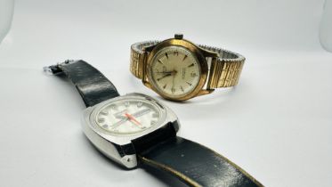 TWO VINTAGE GENT'S WRIST WATCHES TO INCLUDE AVIA AND CURTIS.