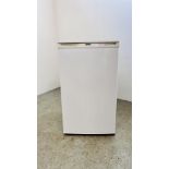 ZANUSSI UNDER COUNTER FRIDGE FREEZER - SOLD AS SEEN.