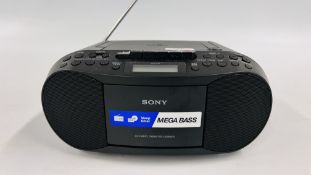 SONY MEGA BASS PORTABLE RADIO CD, CASSETTE PLAYER - SOLD AS SEEN.