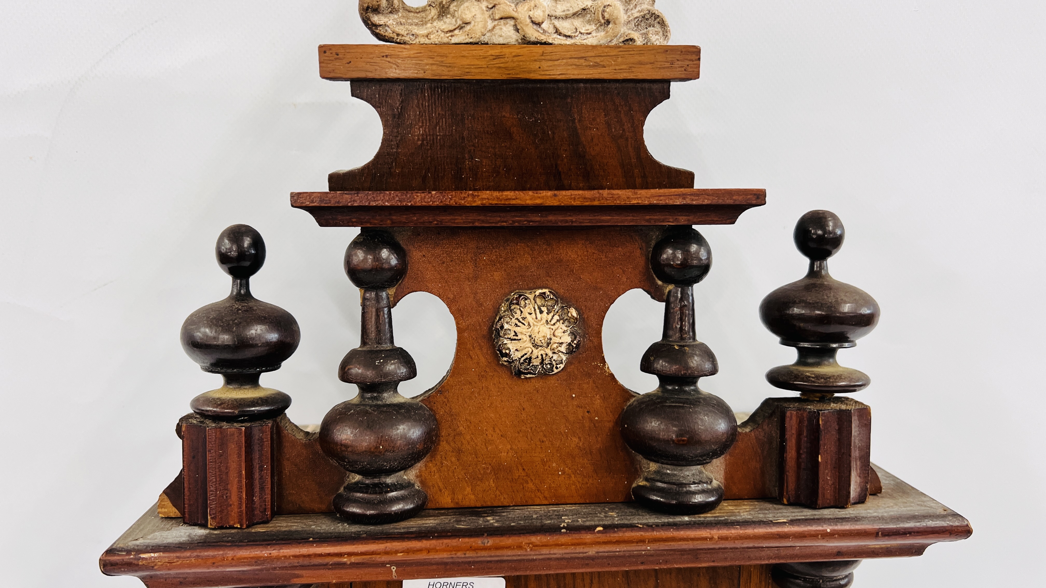 A MAHOGANY CASED WALL CLOCK. - Image 3 of 7