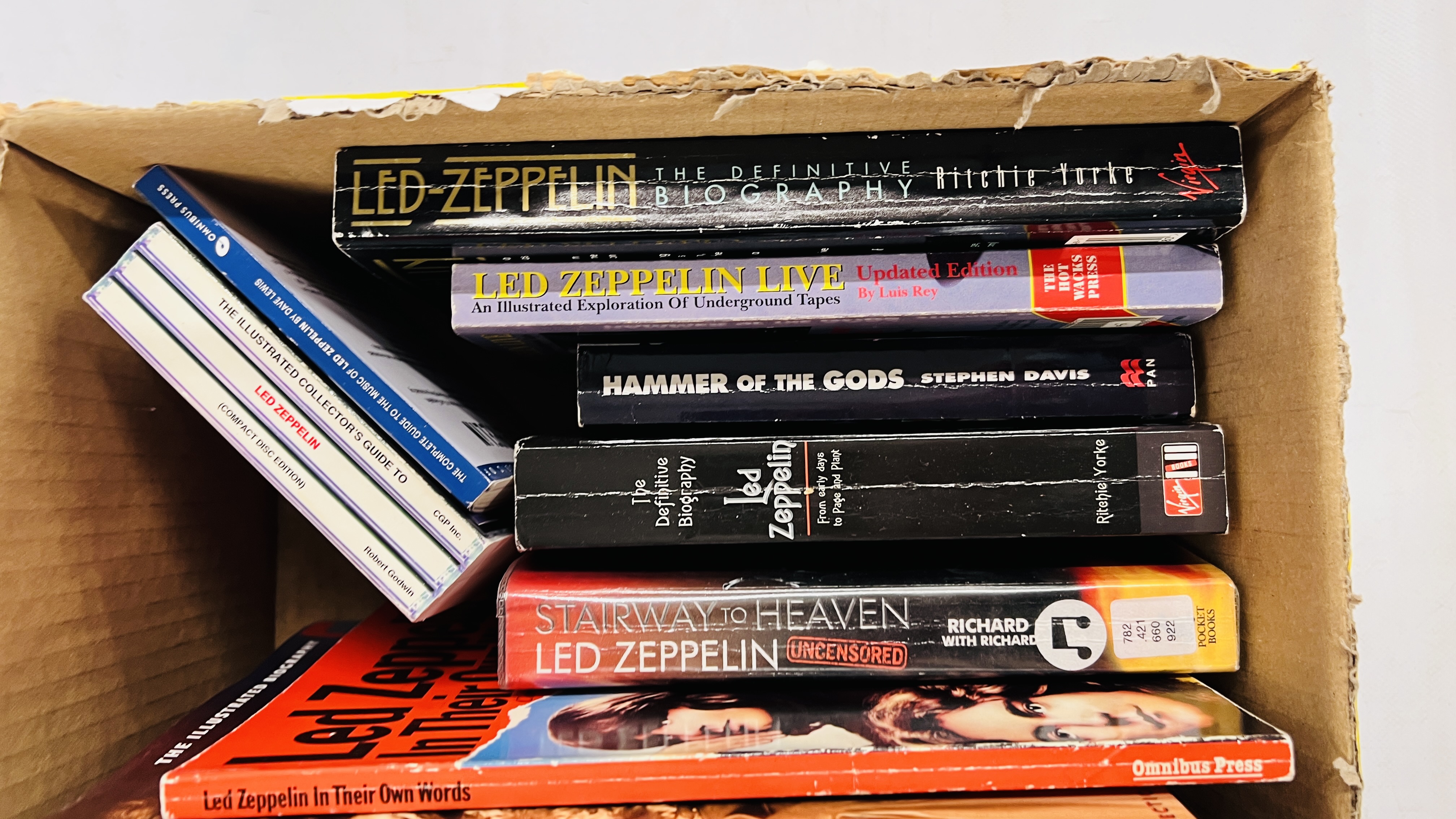 A COLLECTION OF LED ZEPPELIN BOOKS TO INCLUDE ILLUSTRATED BIOGRAPH, TREASURES OF LED ZEPPELIN, - Image 2 of 3