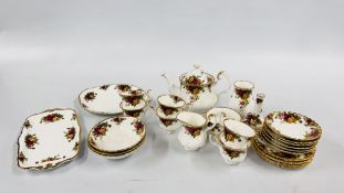 28 PIECES OF ROYAL ALBERT OLD COUNTRY ROSE TEA AND DINNER WARE.