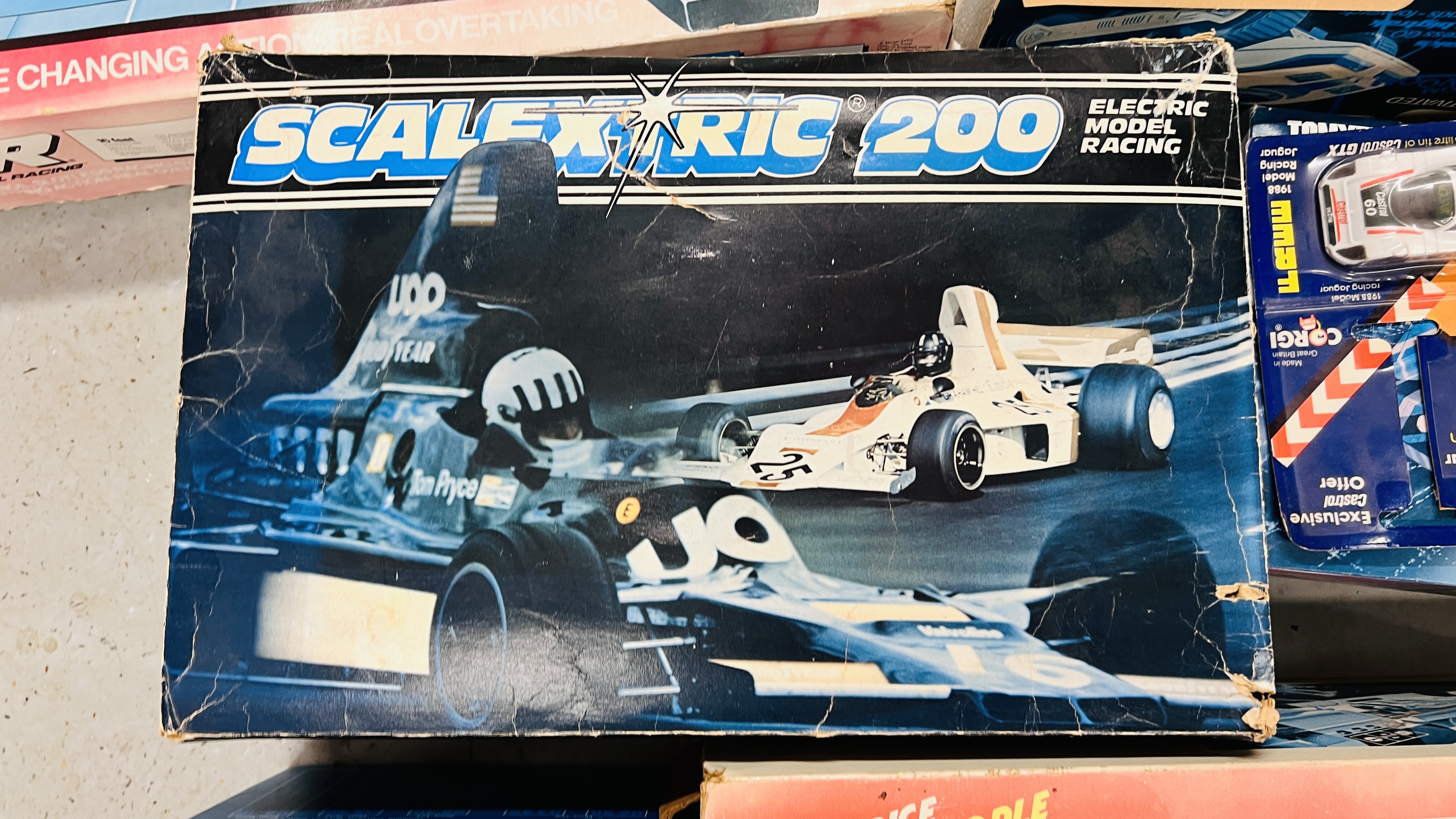 LARGE GROUP OF RETRO TOYS TO INCLUDE BOXED FISHER PRICE ALPHA PROBE ROCKET, BOXED BIG TRACK, - Image 4 of 7