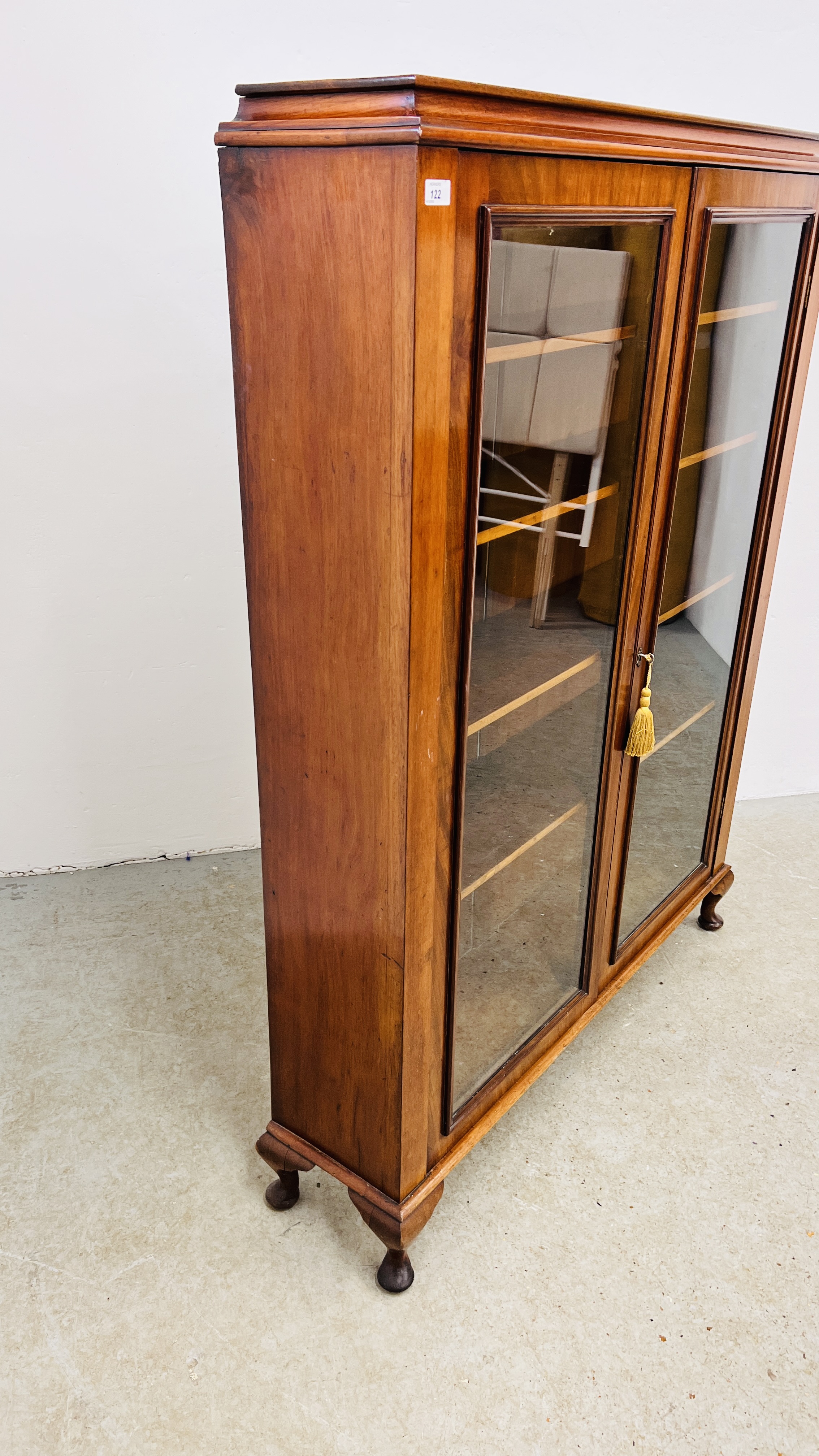 VICTORIAN MAHOGANY BOOKCASE WITH ADJUSTABLE SHELVES - W 118CM, D 27CM, H 160CM. - Image 5 of 6