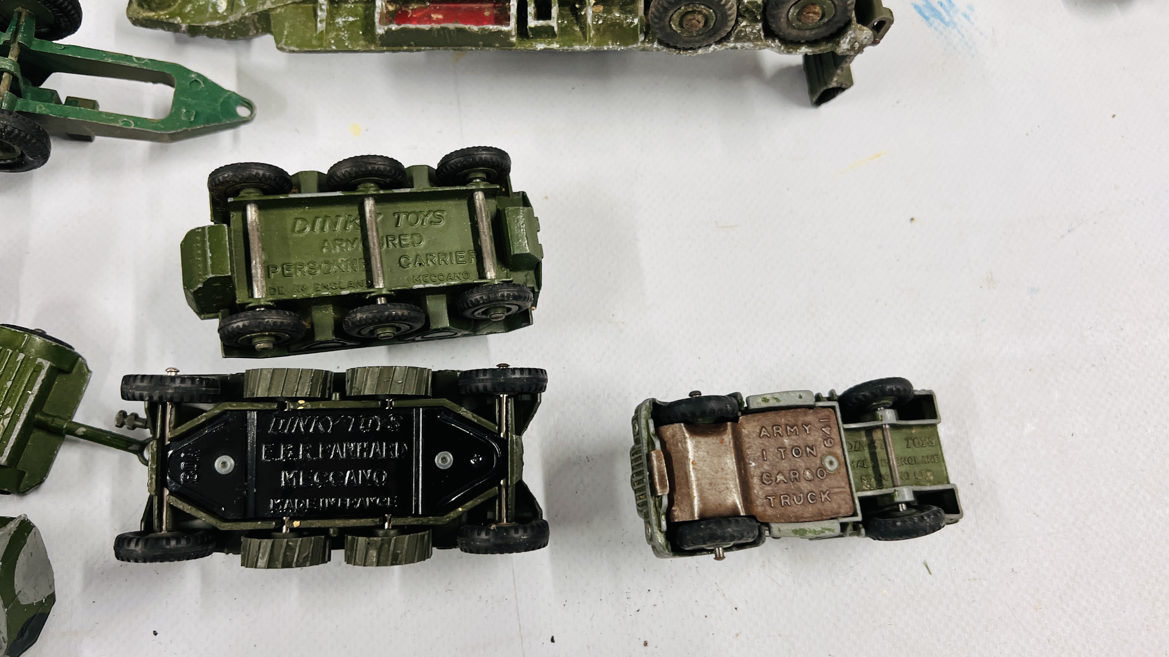 BOX OF MAINLY VINTAGE DINKY AND CORGI MILITARY VEHICLES. - Image 9 of 15