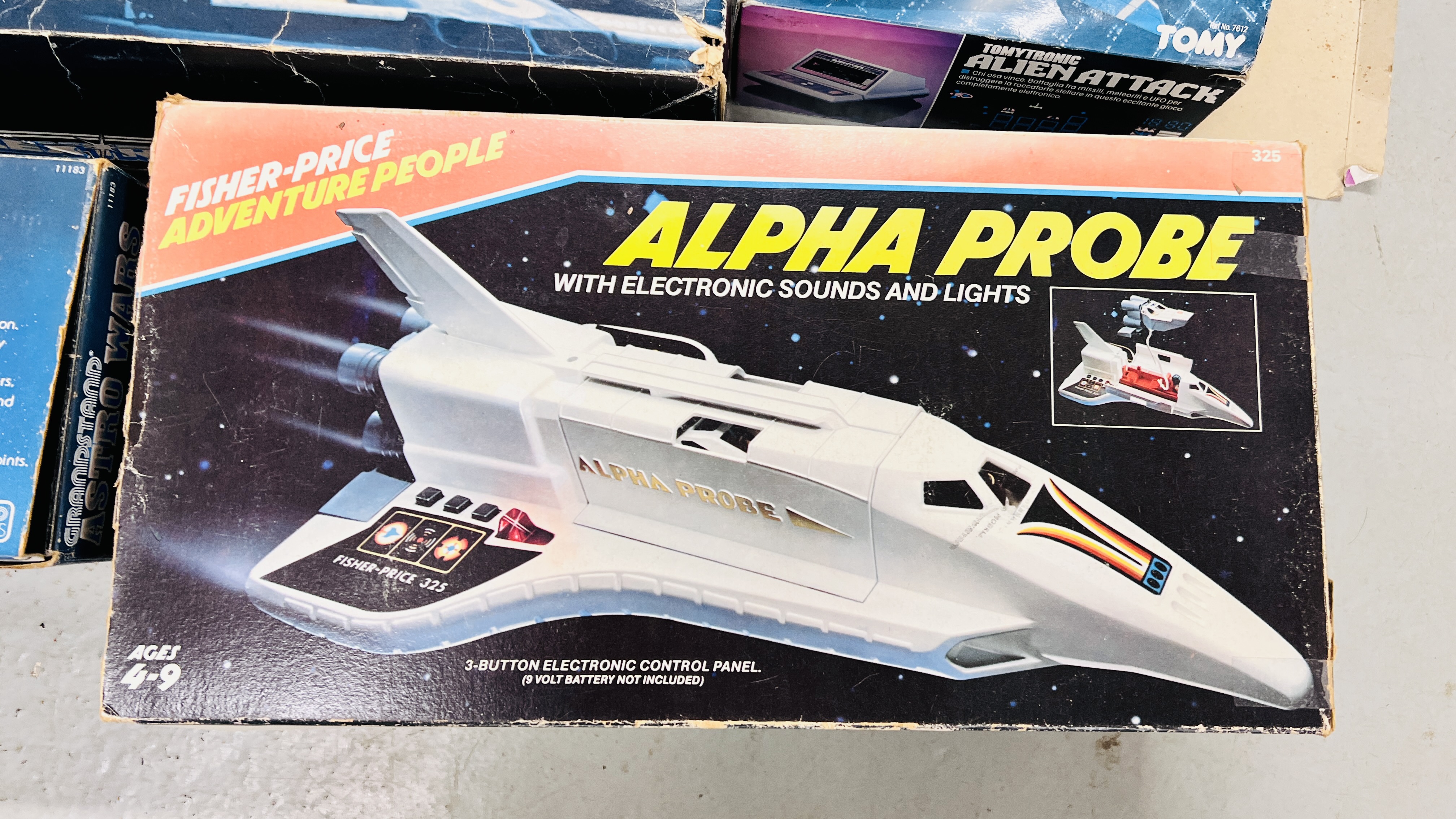 LARGE GROUP OF RETRO TOYS TO INCLUDE BOXED FISHER PRICE ALPHA PROBE ROCKET, BOXED BIG TRACK, - Image 2 of 7