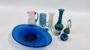A GROUP OF ART GLASS TO INCLUDE MADINA PAPERWEIGHTS, VASES ETC.