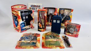 A DOCTOR WHO TARDIS TALKING MONEY BANK IN BOX TOGETHER WITH A DOCTOR WHO CONTROL PANEL,