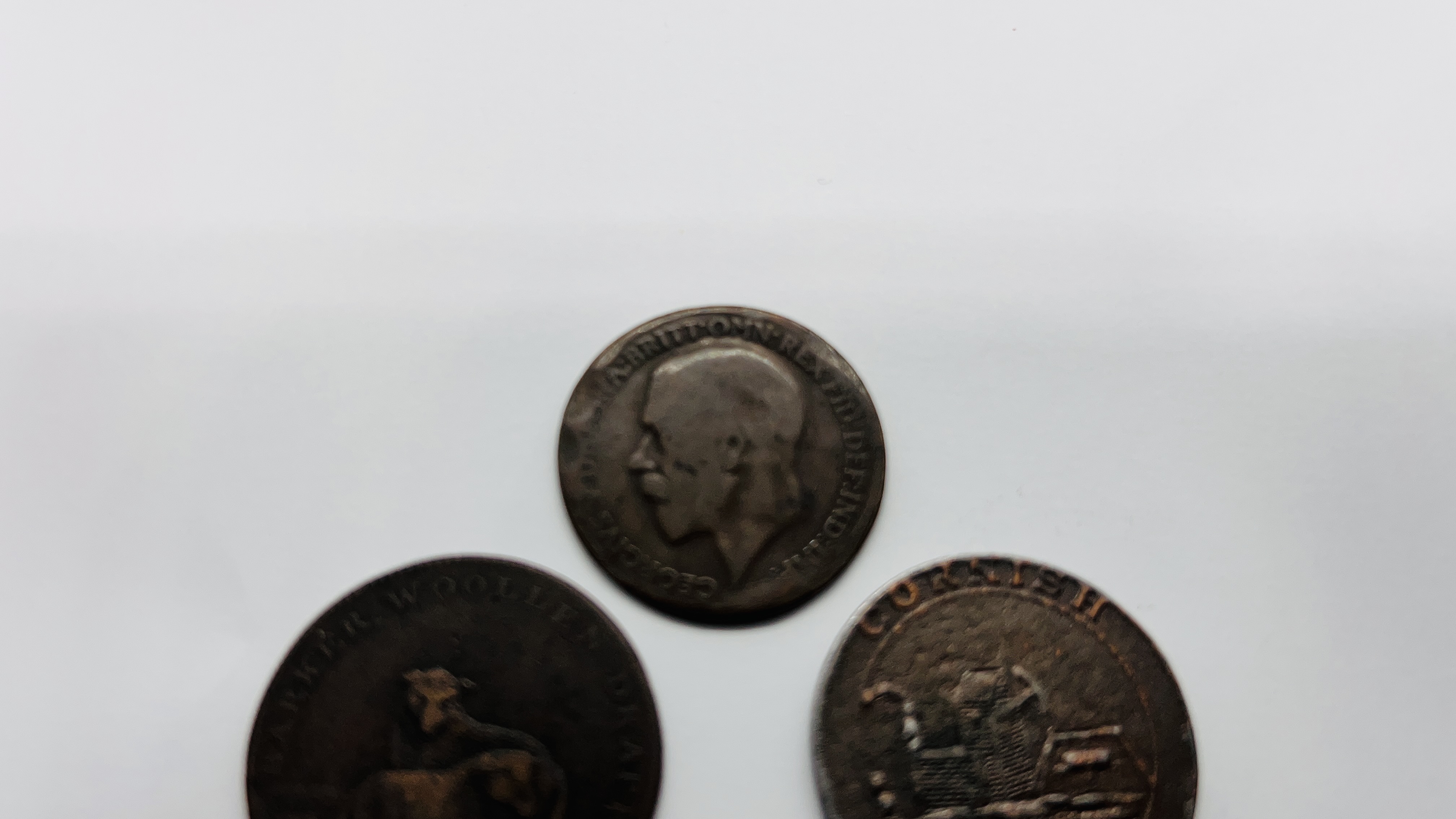 A NORWICH TOKEN 1811, A CORNISH PENNY 1811 AND A DOUBLE HEADED PENNY. - Image 2 of 5