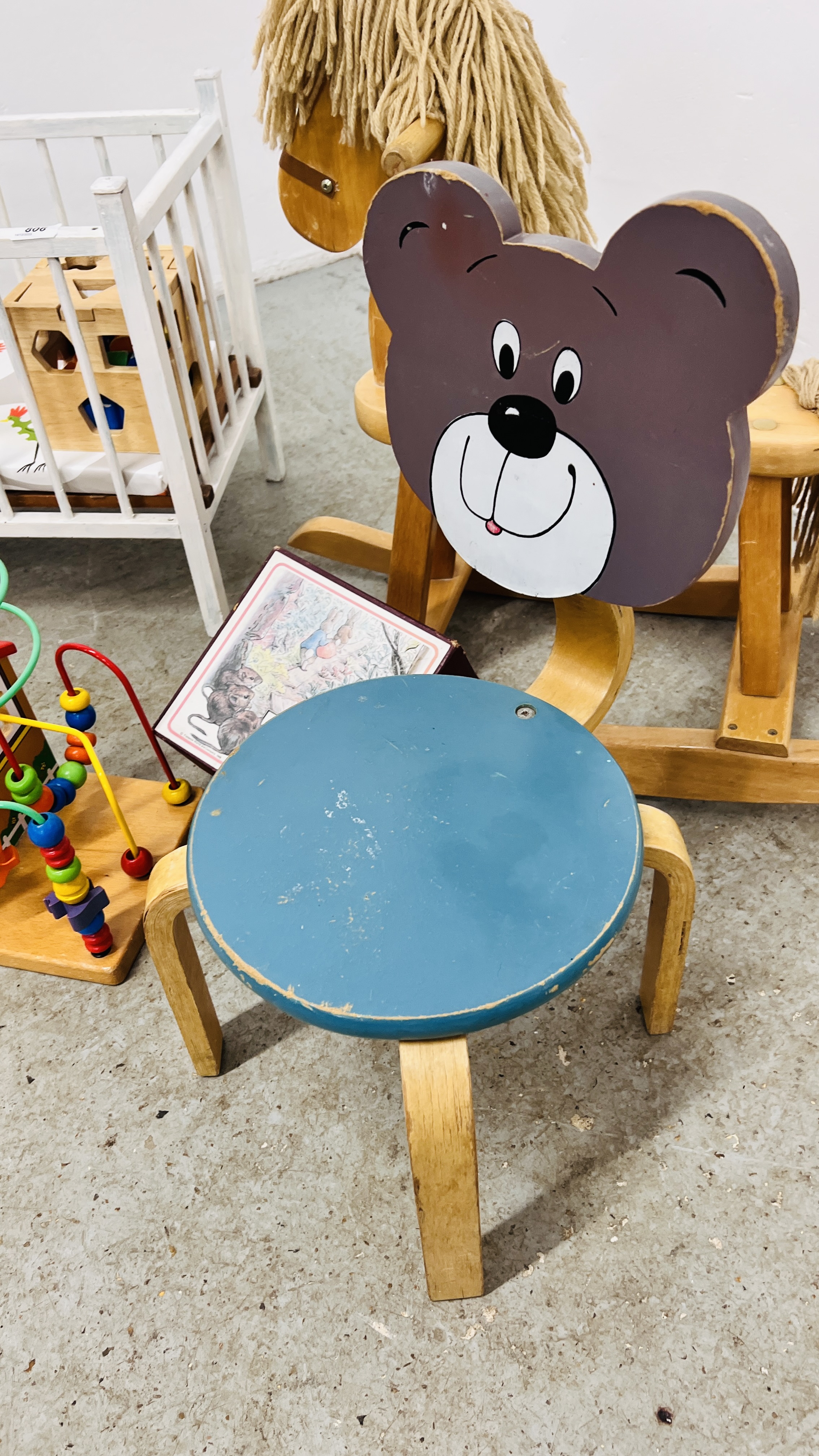 A GROUP OF WOODEN CHILDREN'S TOYS TO INCLUDE ROCKING HORSE, TEDDY BEAR, STOOL, ABACUS ETC. - Image 2 of 6