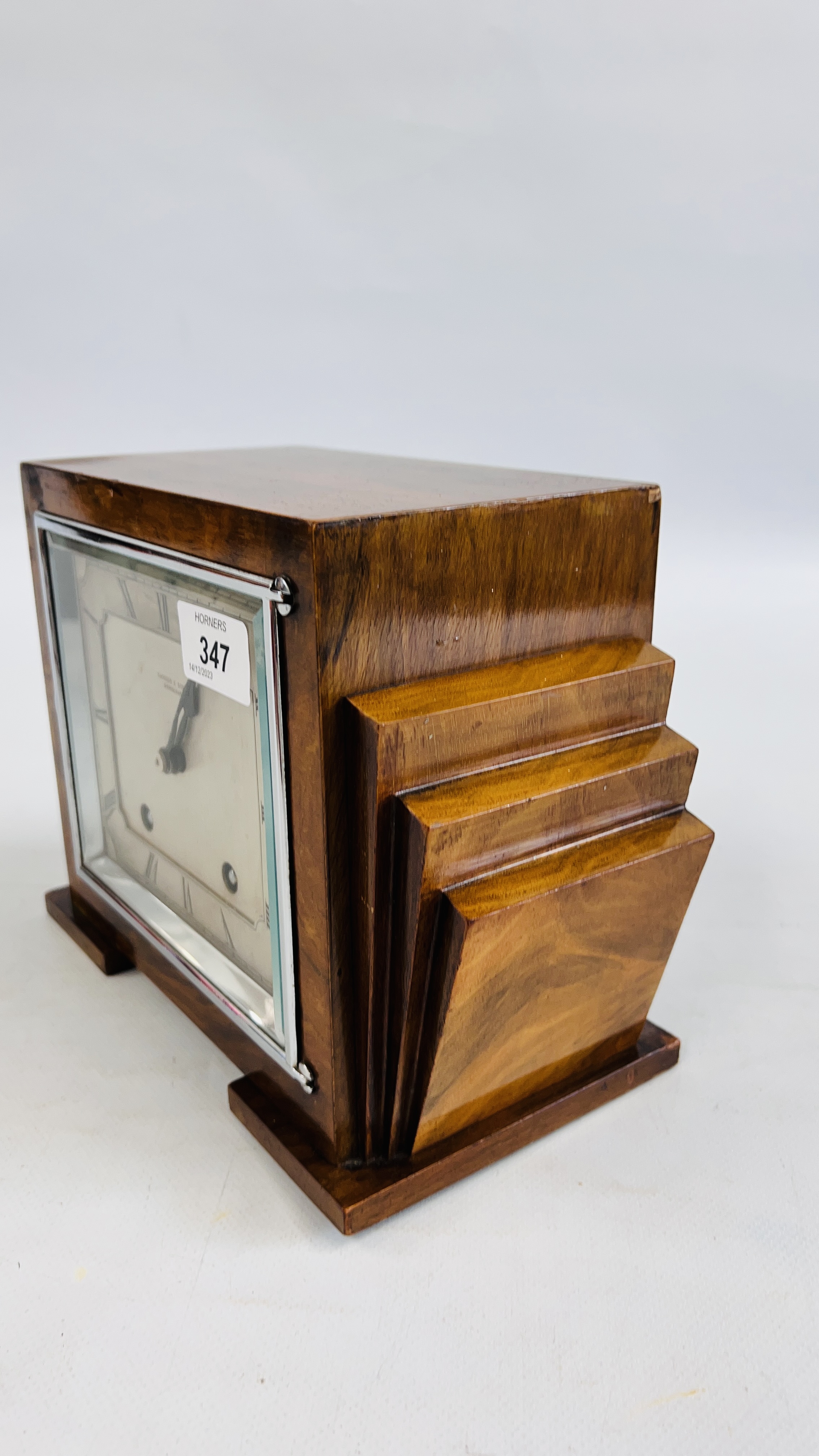 AN ART DECO WALNUT CASED MANTEL CLOCK, GARRARD CLOCKS SWINDEN & SON'S BIRMINGHAM, W 26CM X D 12. - Image 3 of 8