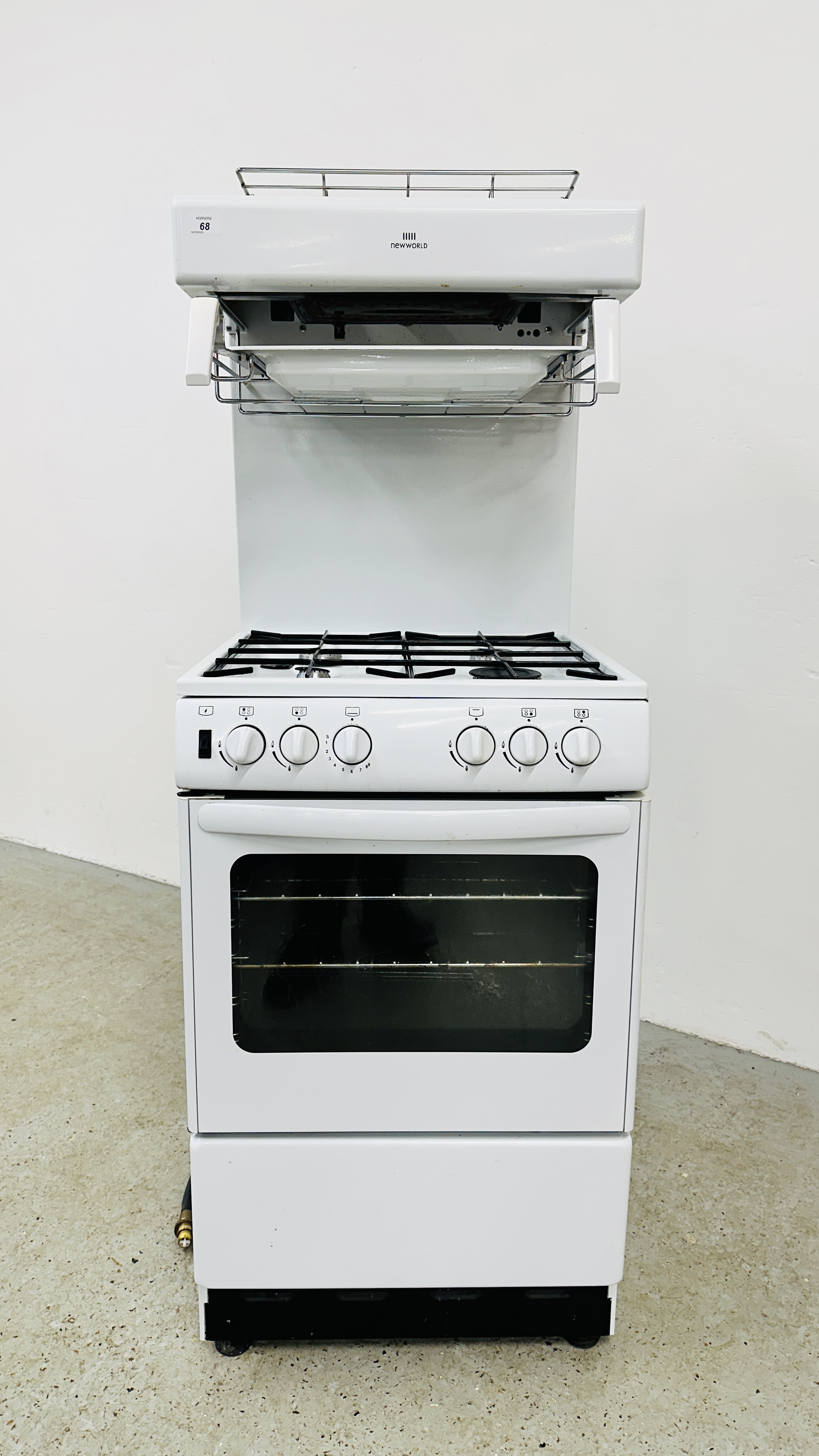 A NEW WORLD MAINS GAS COOKER - CONDITION OF SALE TO BE INSTALLED AND SERVICED BY GAS SAFE QUALIFIED