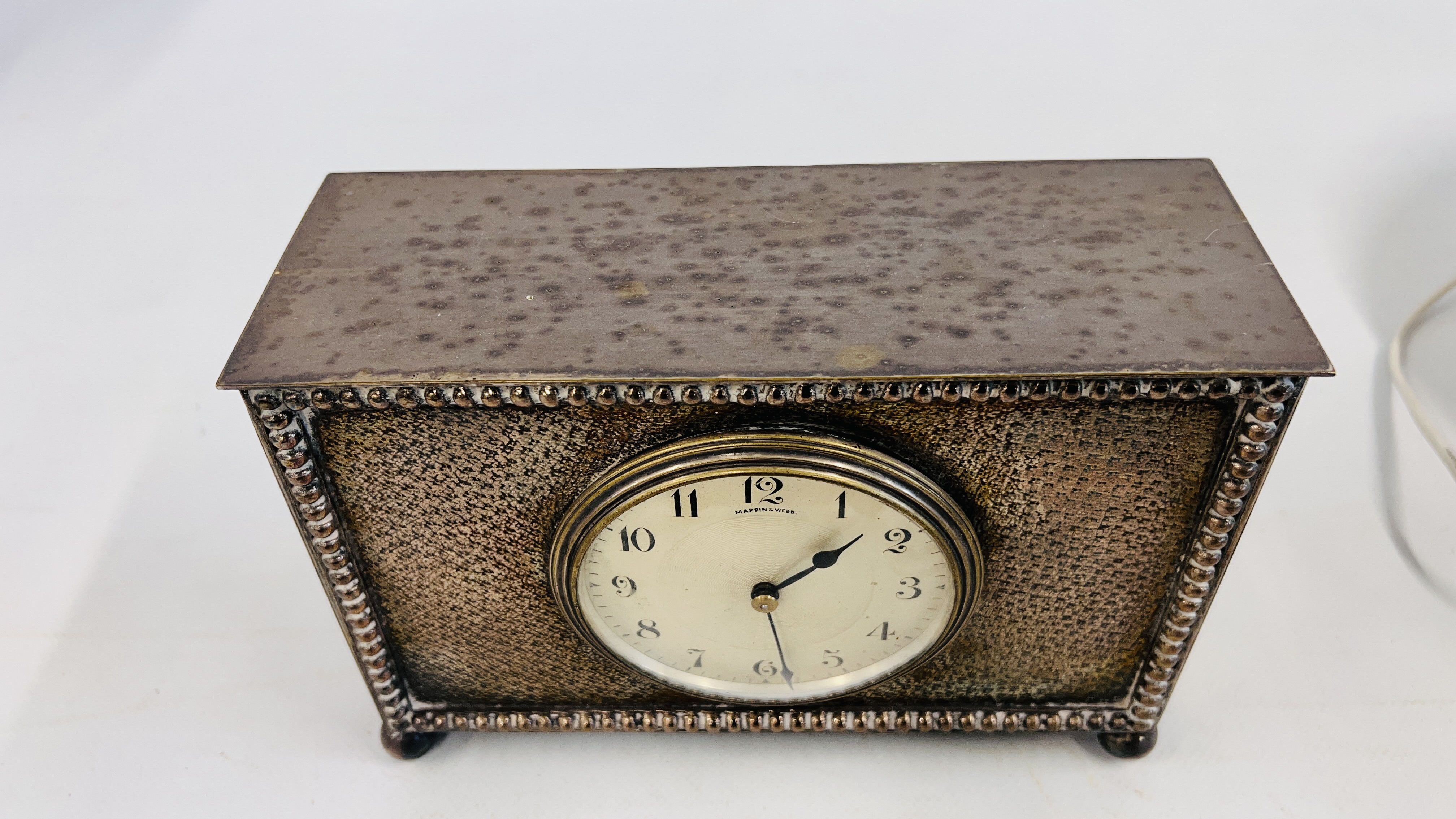 A MAPPIN & WEBB SILVER PLATED MANTEL CLOCK, - Image 3 of 6