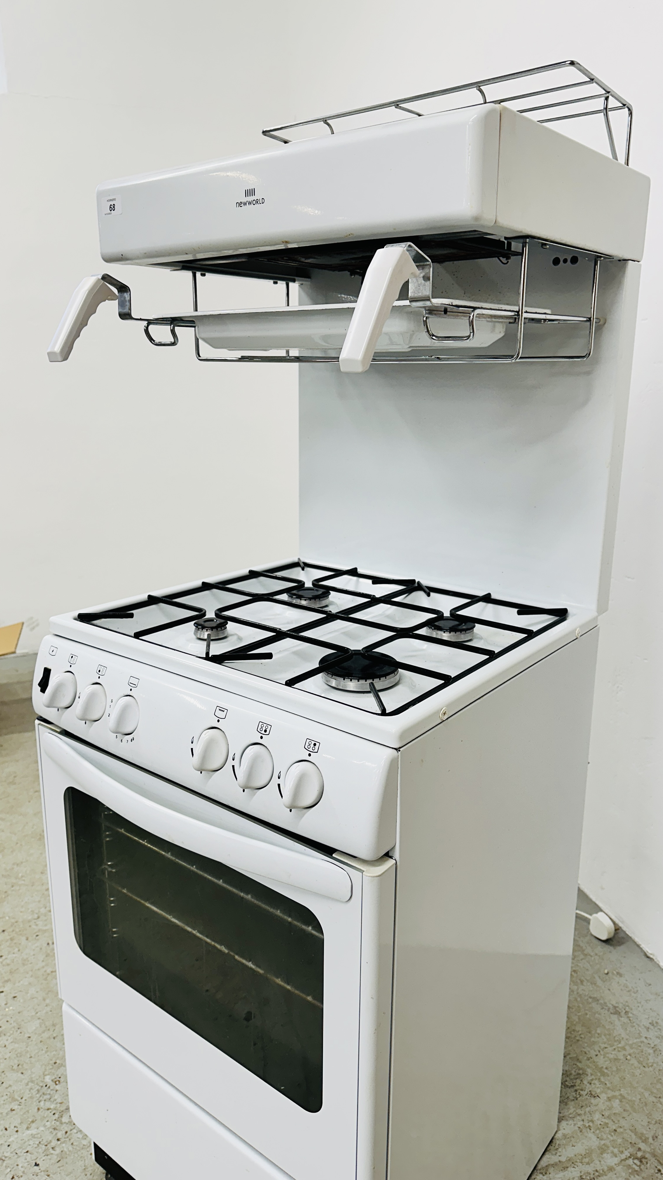 A NEW WORLD MAINS GAS COOKER - CONDITION OF SALE TO BE INSTALLED AND SERVICED BY GAS SAFE QUALIFIED - Image 8 of 8