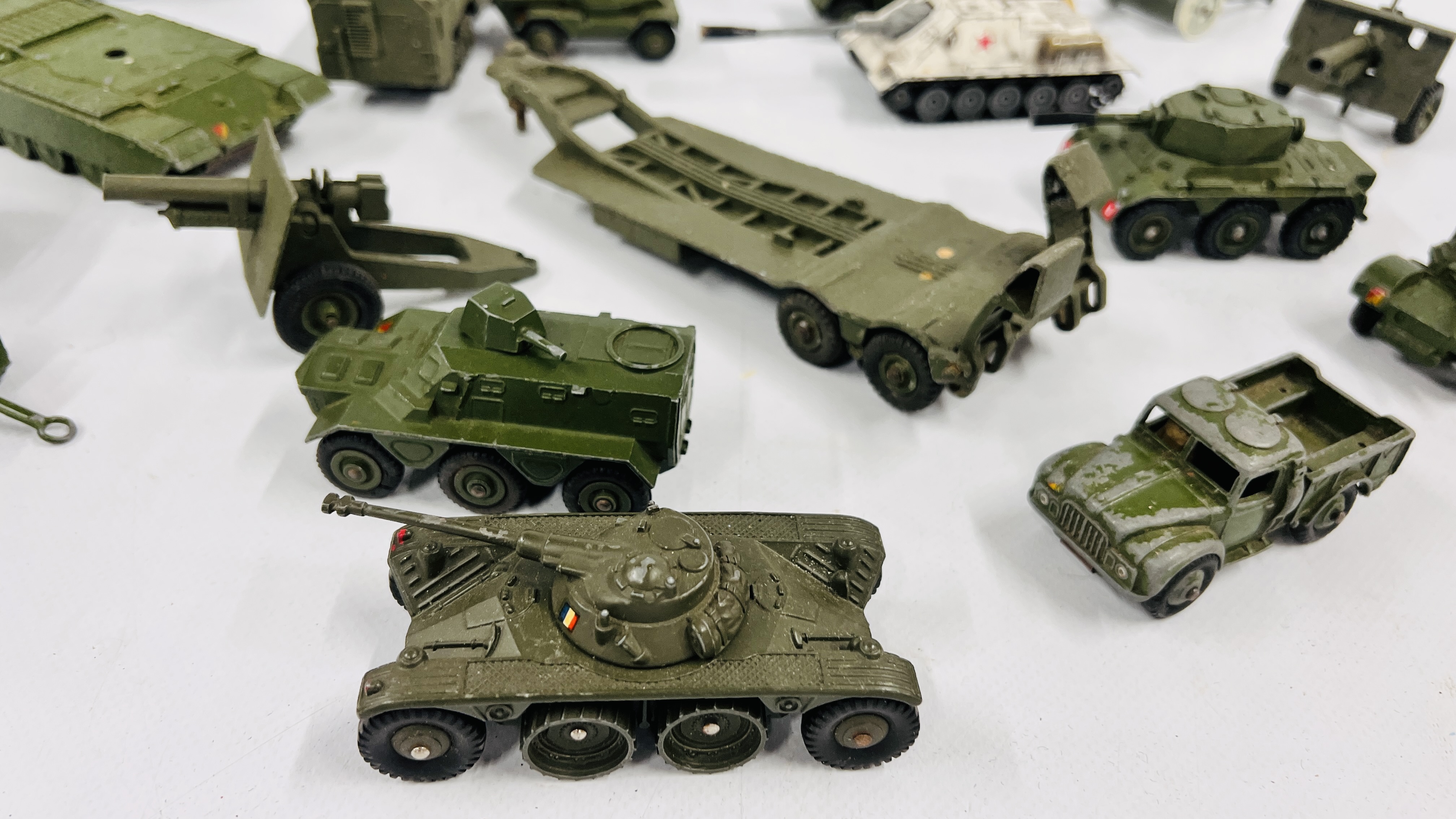 BOX OF MAINLY VINTAGE DINKY AND CORGI MILITARY VEHICLES. - Image 2 of 15