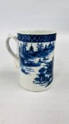 A LOWESTOFT BLUE AND WHITE STRAIGHT-SIDED TANKARD, THE HANDLE WITH THUMB REST,