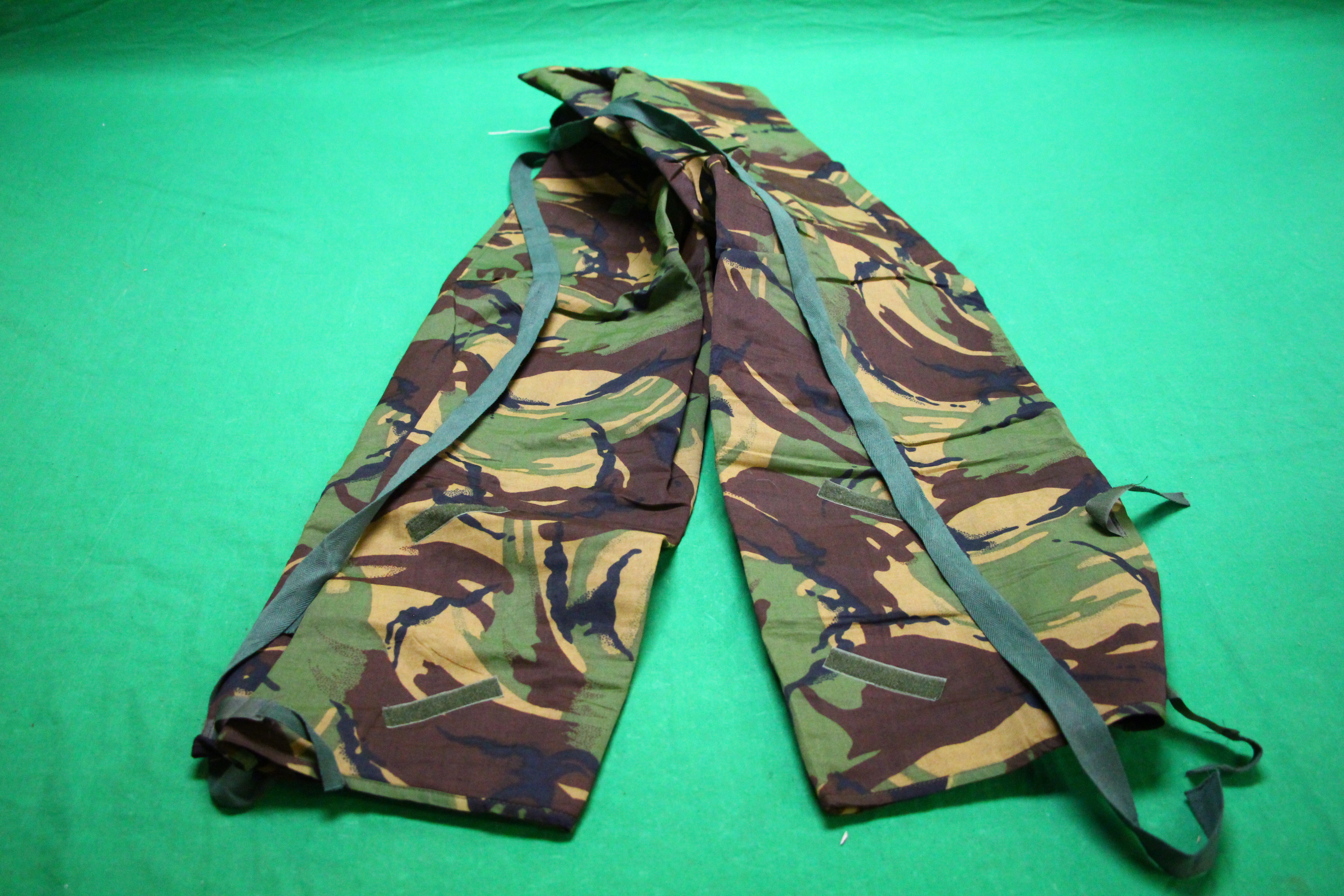 AS NEW CAMOFLAGE CLOTHING TO INCLUDE JACKET, TROUSERS, - Image 5 of 8