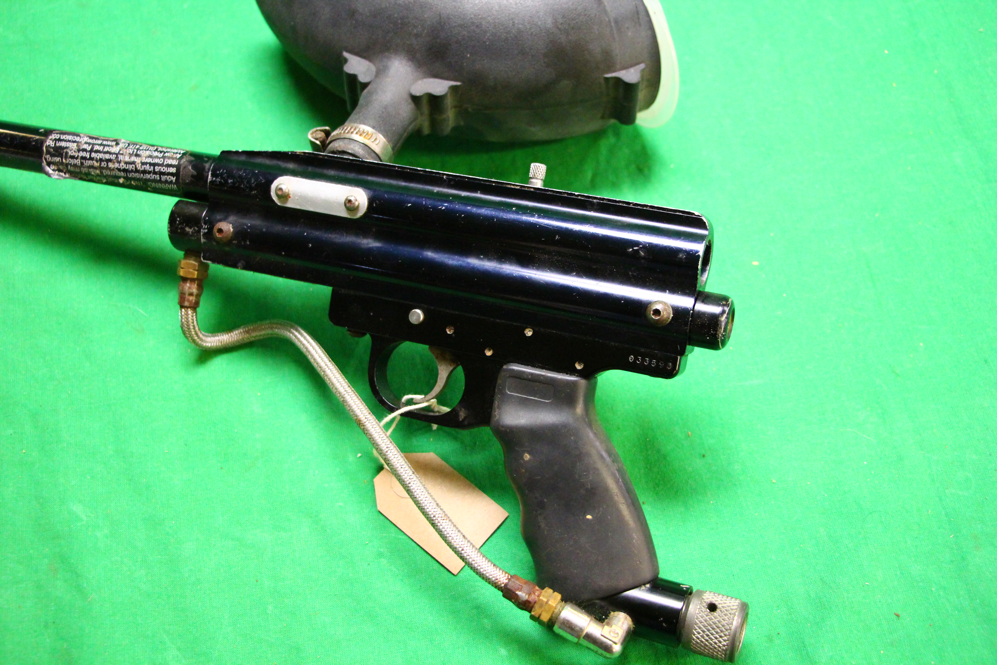 AIR COMPRESSED PAINTBALL GUN WITH HOPPER - Image 6 of 7