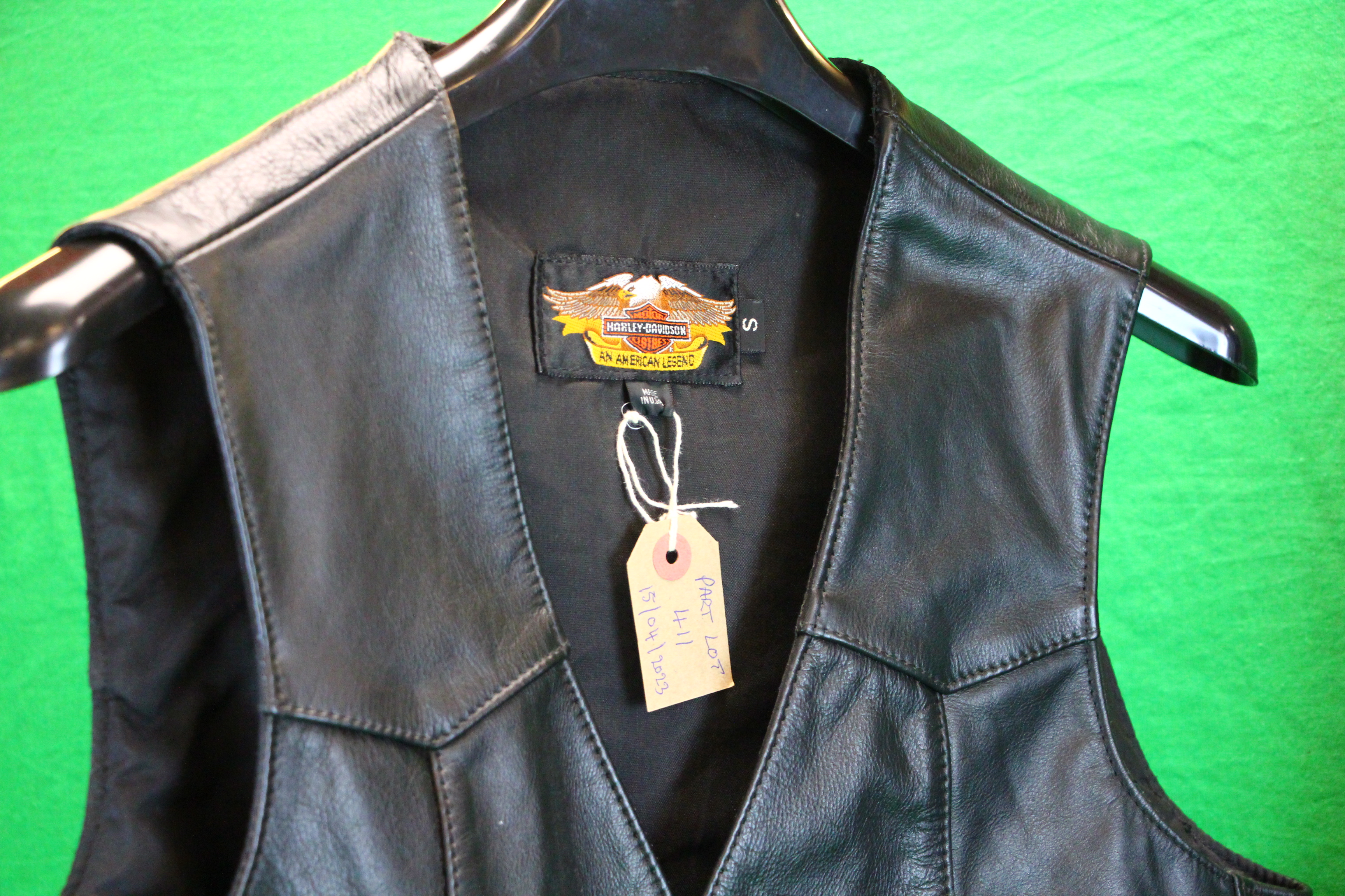 2 X HARLEY DAVIDSON BLACK LEATHER WAIST COATS SIZE L AND SIZE S - Image 6 of 6