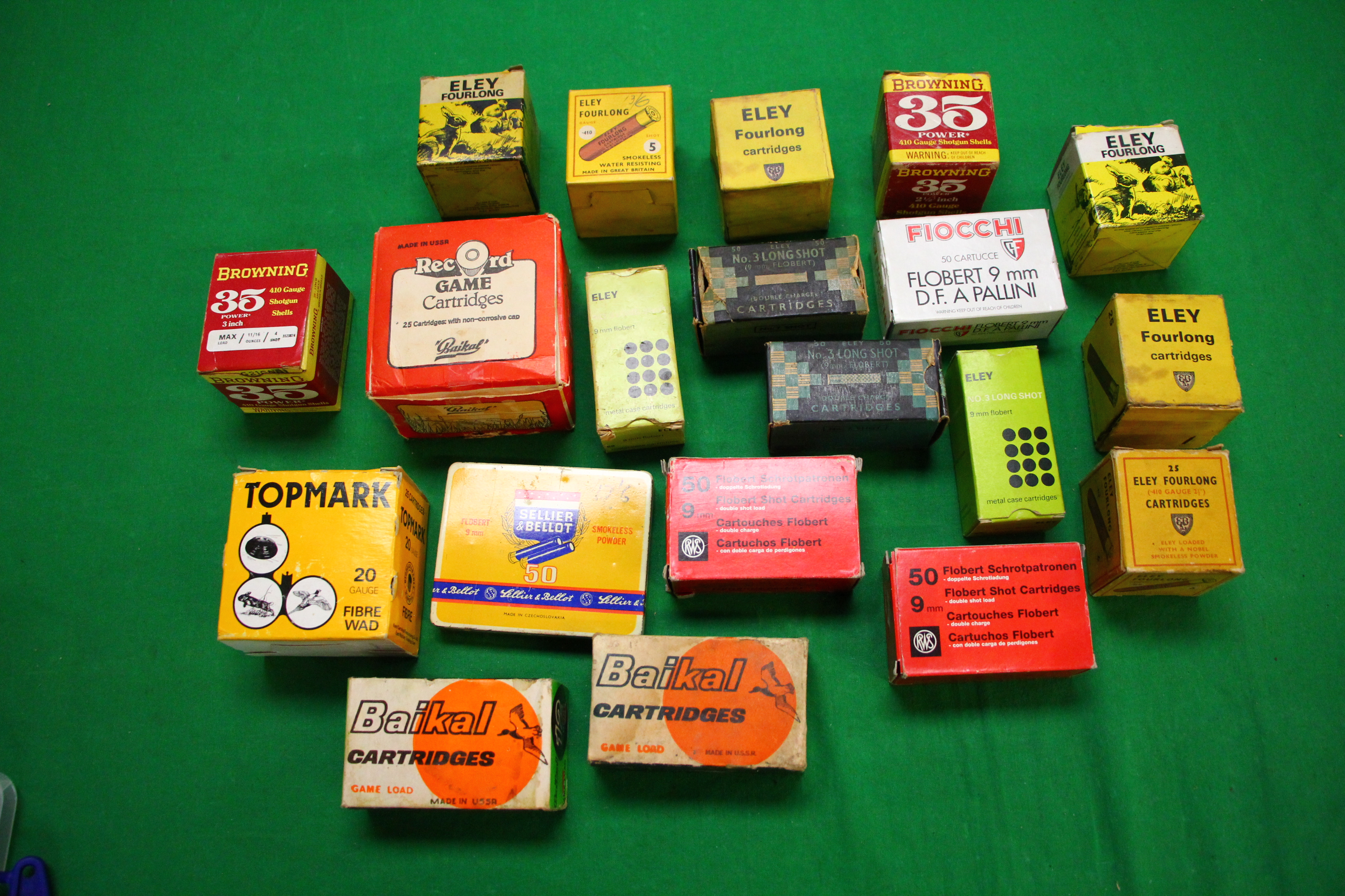 AN ASSORTMENT OF MIXED GAUGE CARTRIDGES TO INCLUDE ELEY, FIOCCHI, SELLIER & BELLOT, TOPMARK,