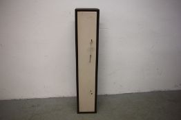 A STEEL GUN SECURITY CABINET (KEY WITH AUCTIONEER)