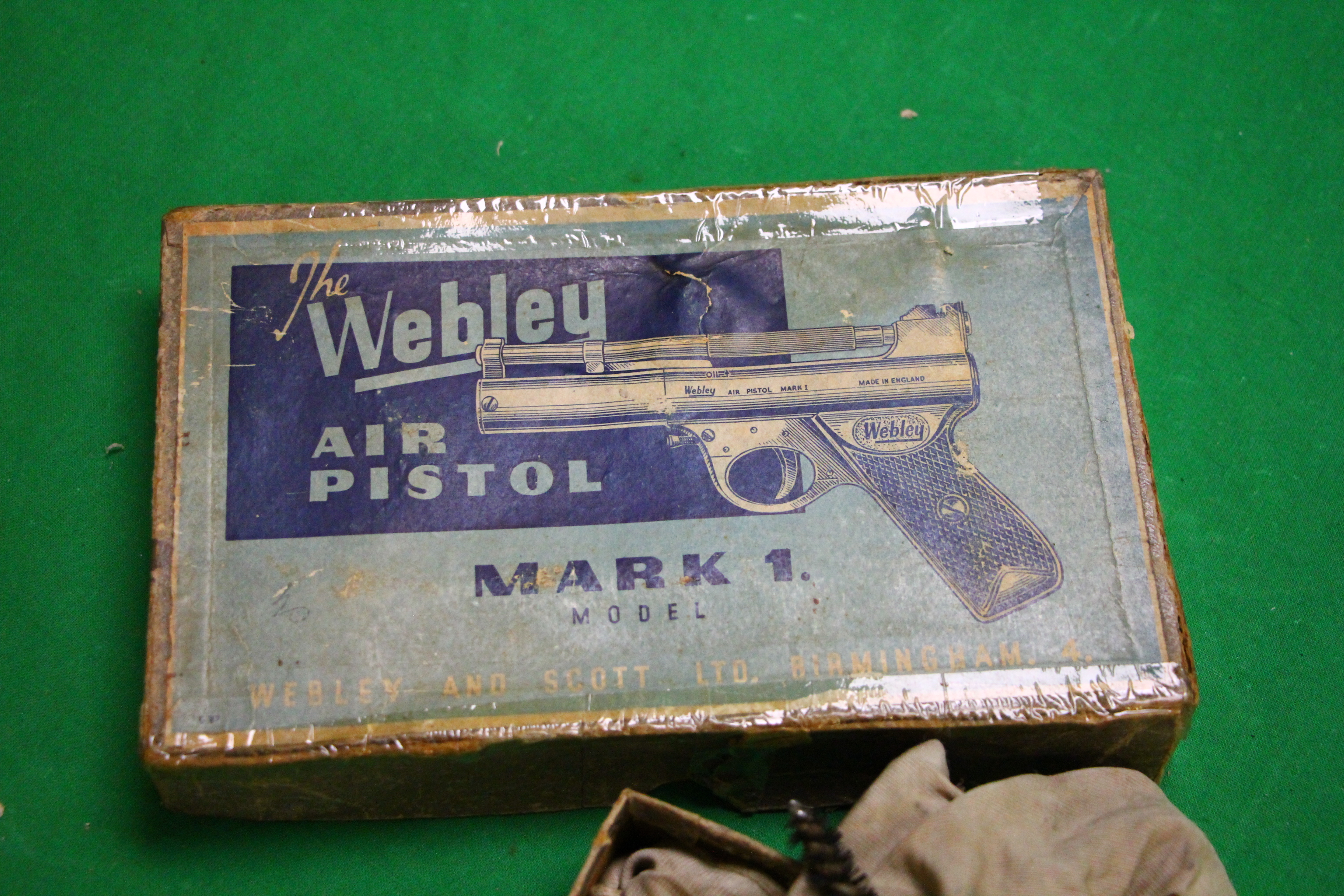 A BOXED "THE WEBLEY" MARK 1 AIR PISTOL COMPLETE WITH ORIGINAL BOX, - Image 16 of 16