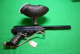 AIR COMPRESSED PAINTBALL GUN WITH HOPPER