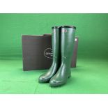 A PAIR OF AS NEW SIZE 38 LE CHAMEAU WELLIE BOOTS IN ORIGINAL LE CHAMEAU BOX