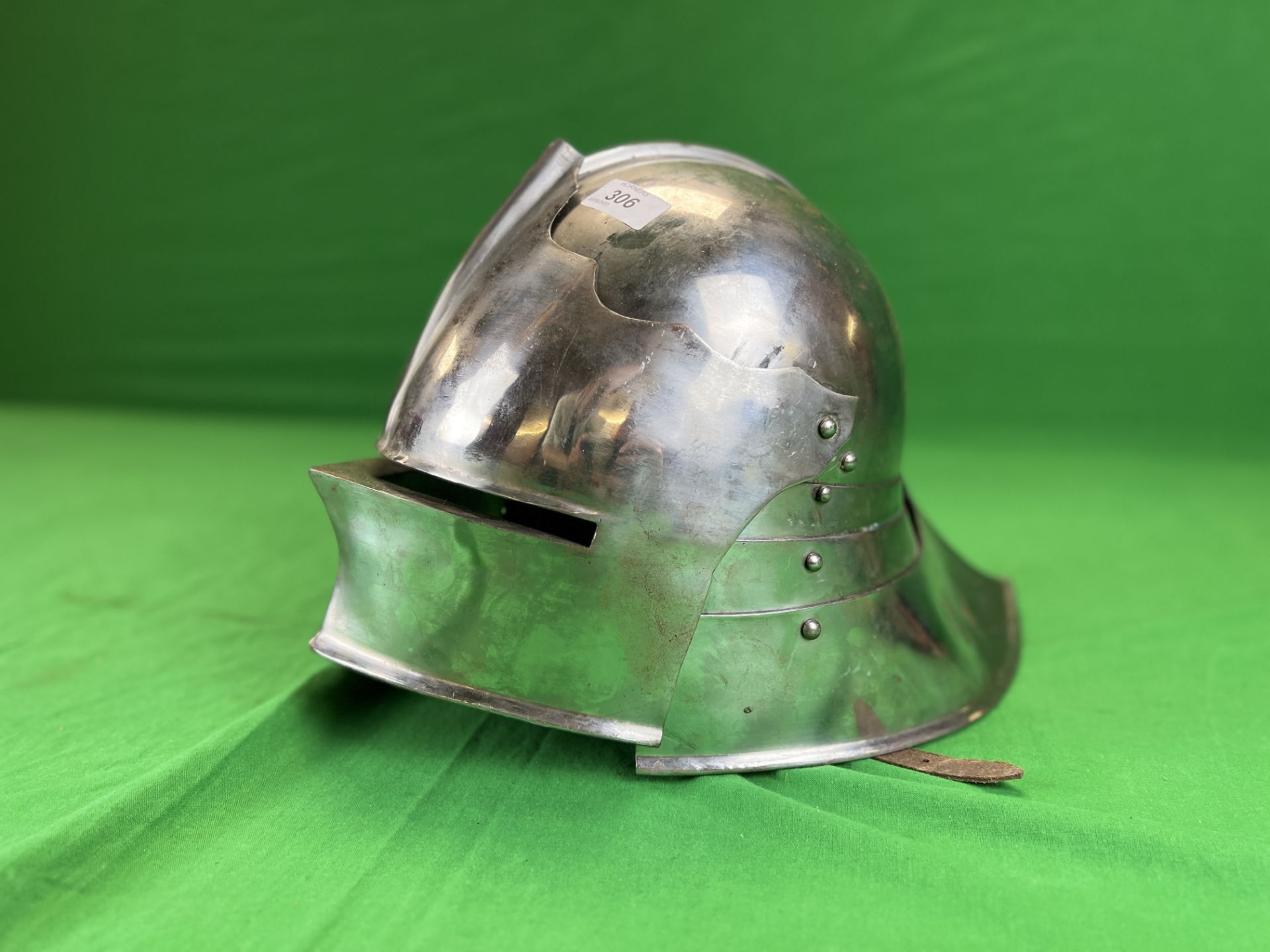 REPRODUCTION LOBSTER TAIL STYLE KNIGHTS HELMET - Image 2 of 5