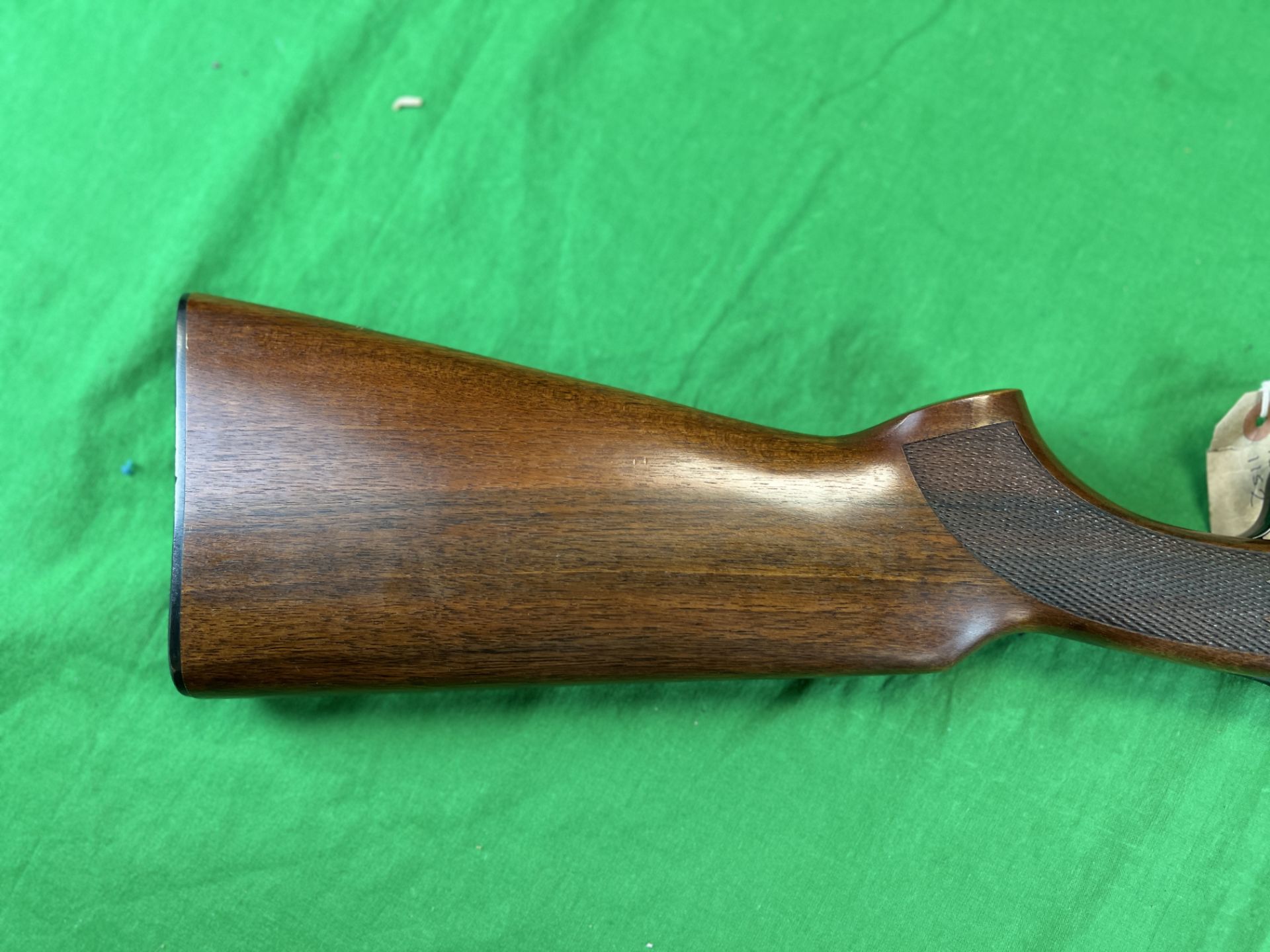 SABATTI 12 BORE OVER AND UNDER SHOTGUN SINGLE TRIGGER EJECTOR, MULTI CHOKE, TOTAL FIVE CHOKES, - Image 8 of 13