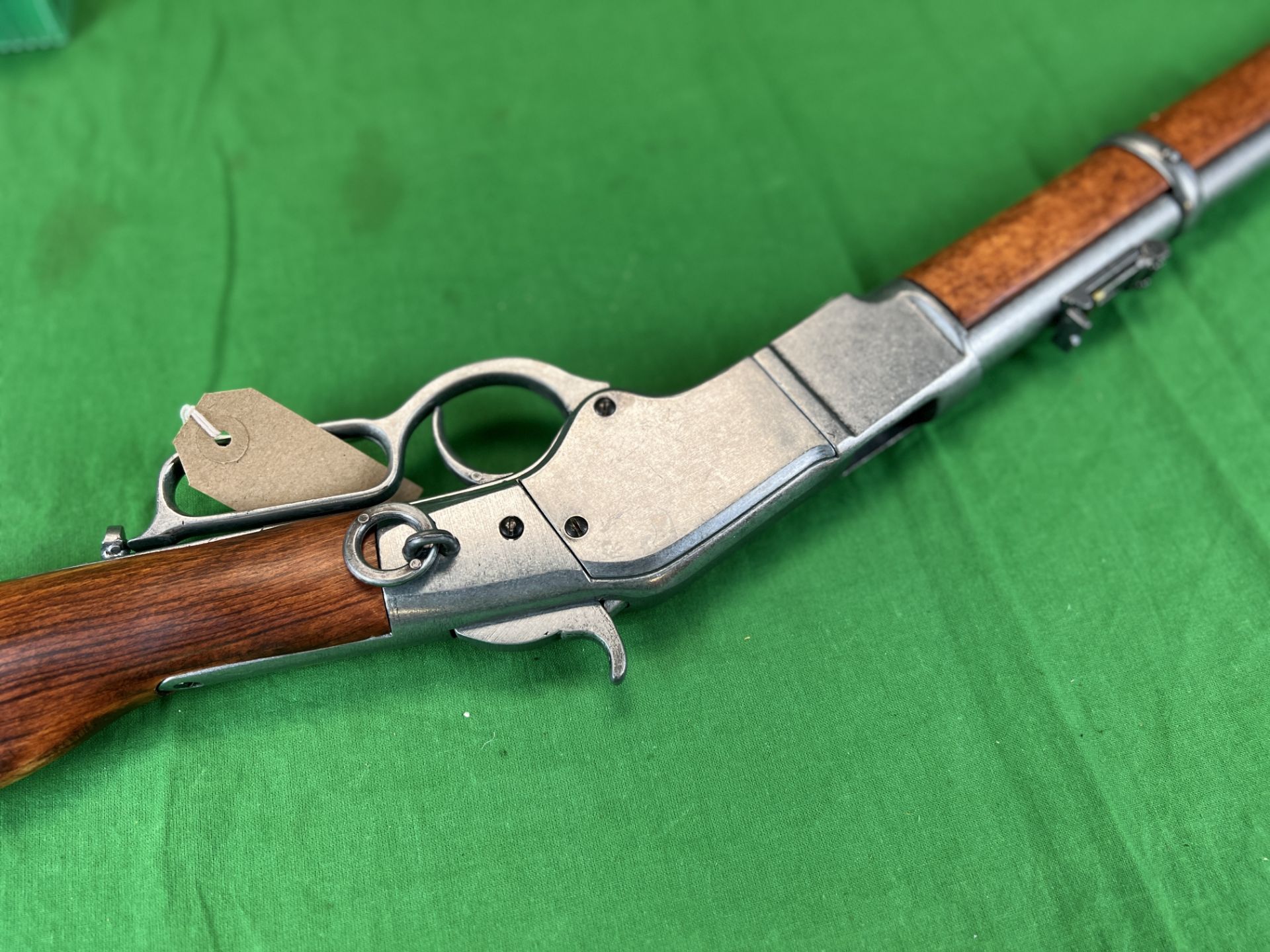 DENIX REPLICA WINCHESTER RIFLE - (ALL GUNS TO BE INSPECTED AND SERVICED BY QUALIFIED GUNSMITH - Bild 8 aus 9