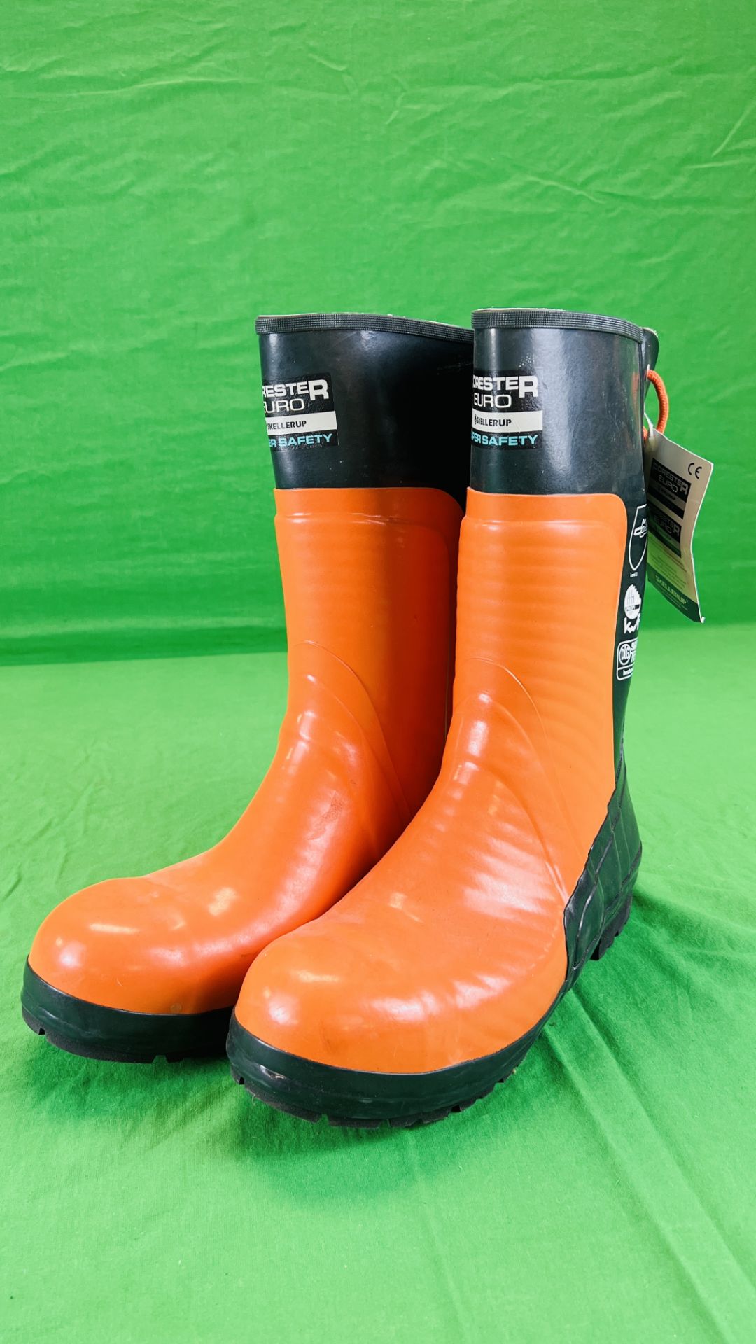 A PAIR OF AS NEW EURO FORESTER ORANGE SAFETY BOOTS,