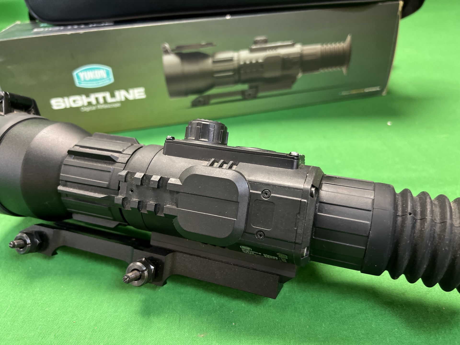 YOUKON SIGHTLINE N470S DIGITAL RIFLE SCOPE NIGHT VISION COMPLETE WITH ONE BATTERY, - Image 4 of 11