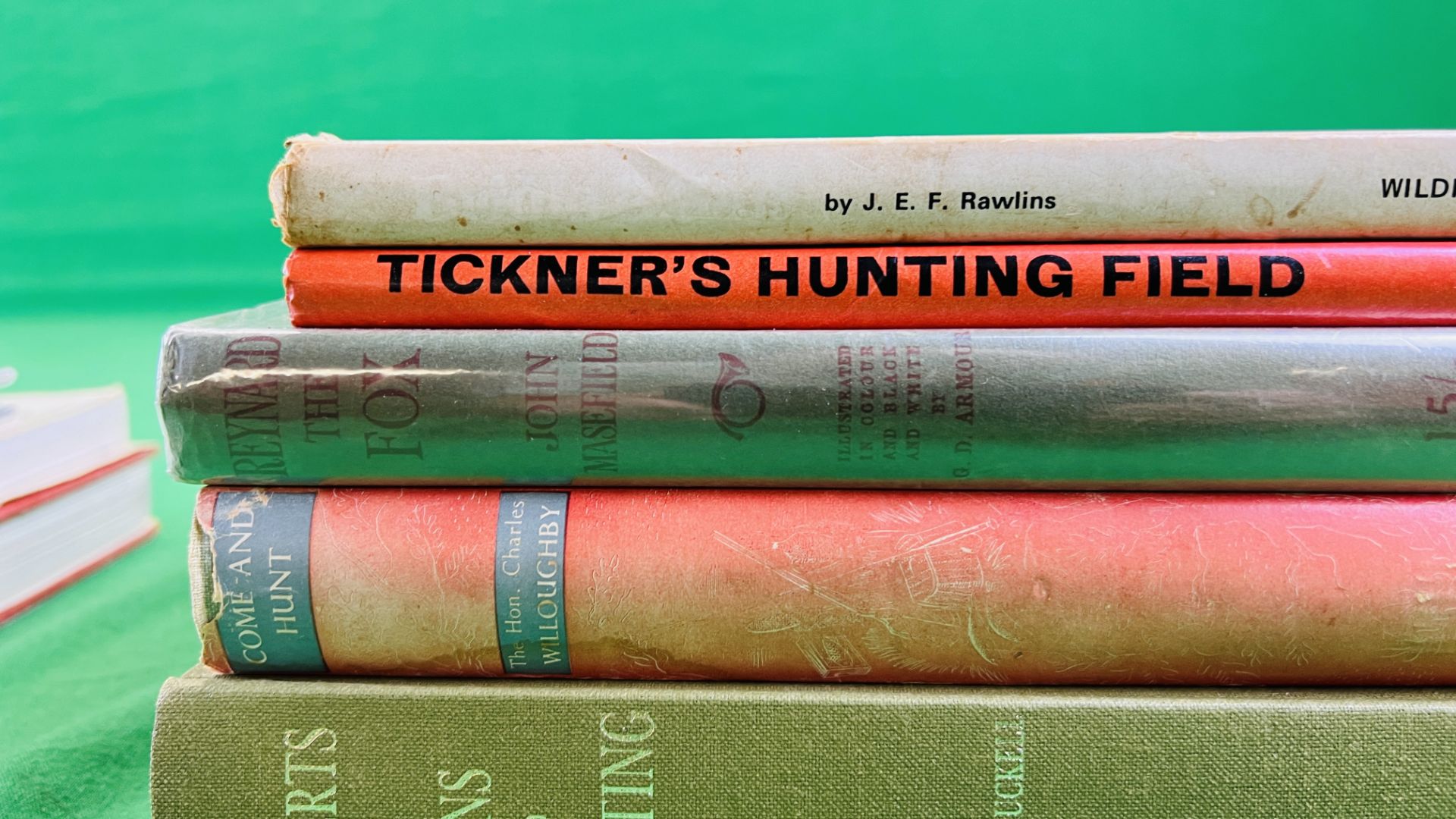 FIVE BOOKS RELATING TO HUNTING AND SHOOTING TO INCLUDE REYNARD THE FOX - JOHN MASEFIELD, - Image 3 of 5