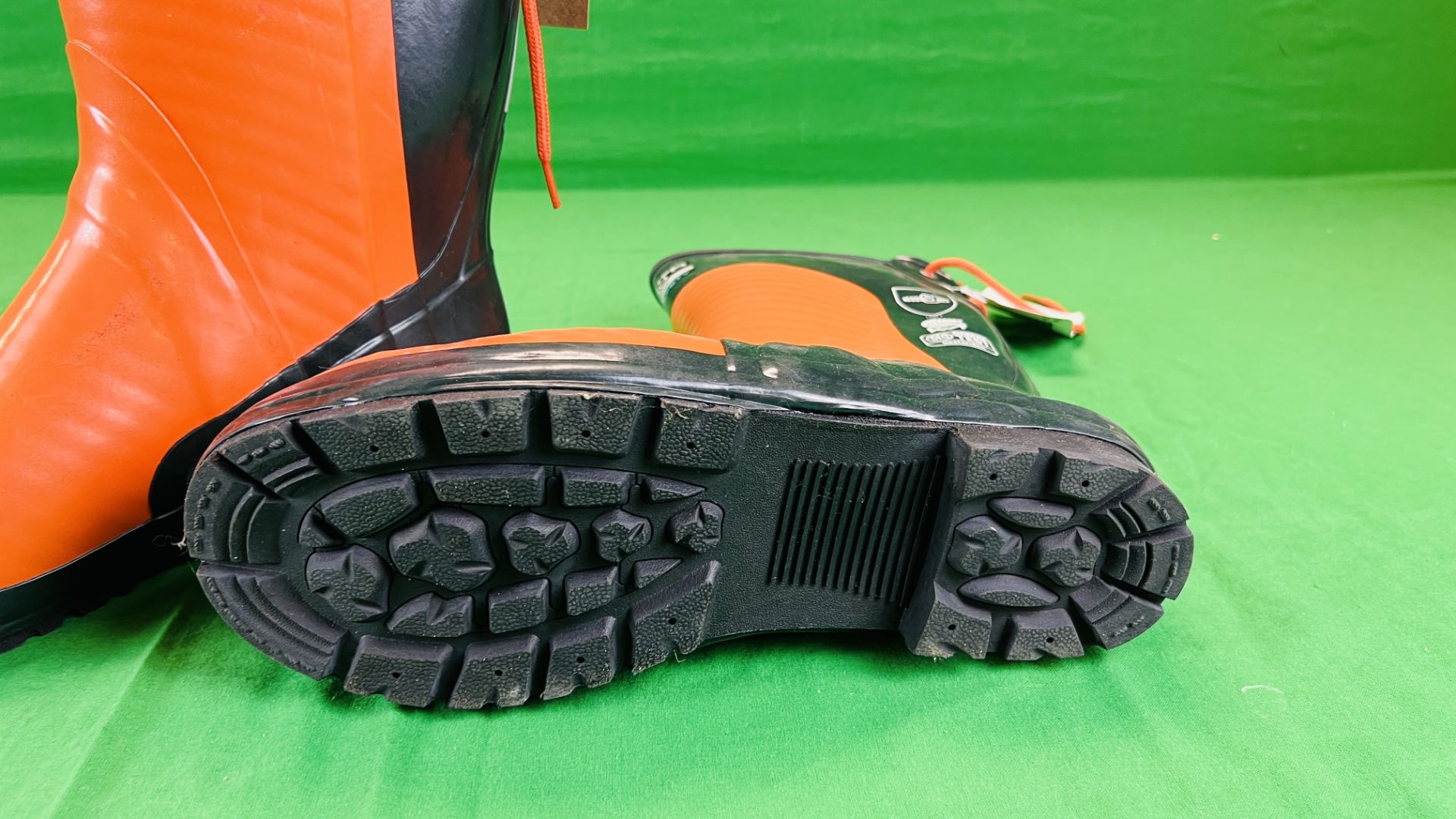 A PAIR OF AS NEW EURO FORESTER ORANGE SAFETY BOOTS, - Image 6 of 6