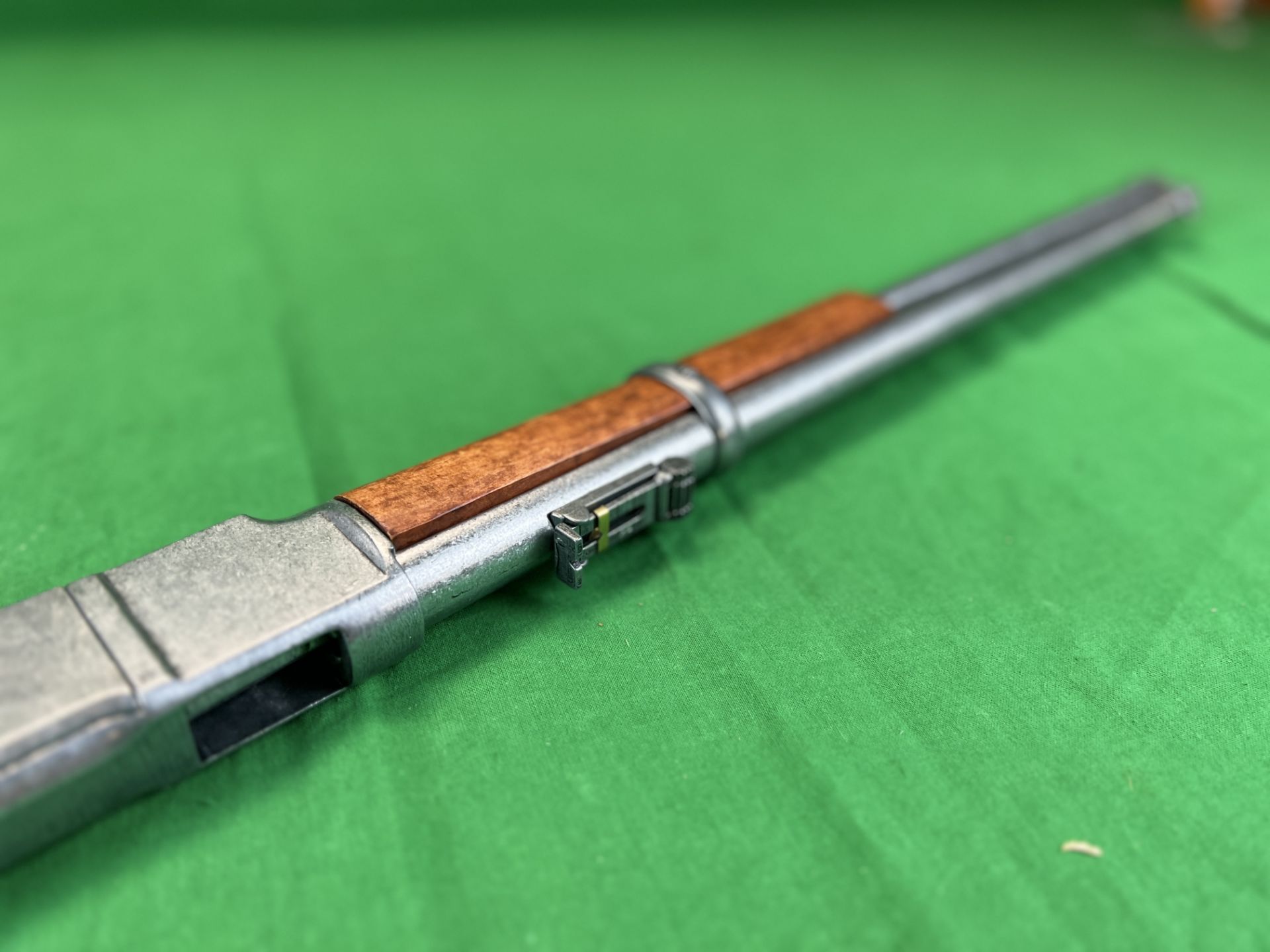 DENIX REPLICA WINCHESTER RIFLE - (ALL GUNS TO BE INSPECTED AND SERVICED BY QUALIFIED GUNSMITH - Bild 9 aus 9