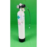 A 3L Co2 TANK WITH HOSE (TANK REQUIRES CERTIFICATION BEFORE REFILL) - NO POSTAGE OR PACKING
