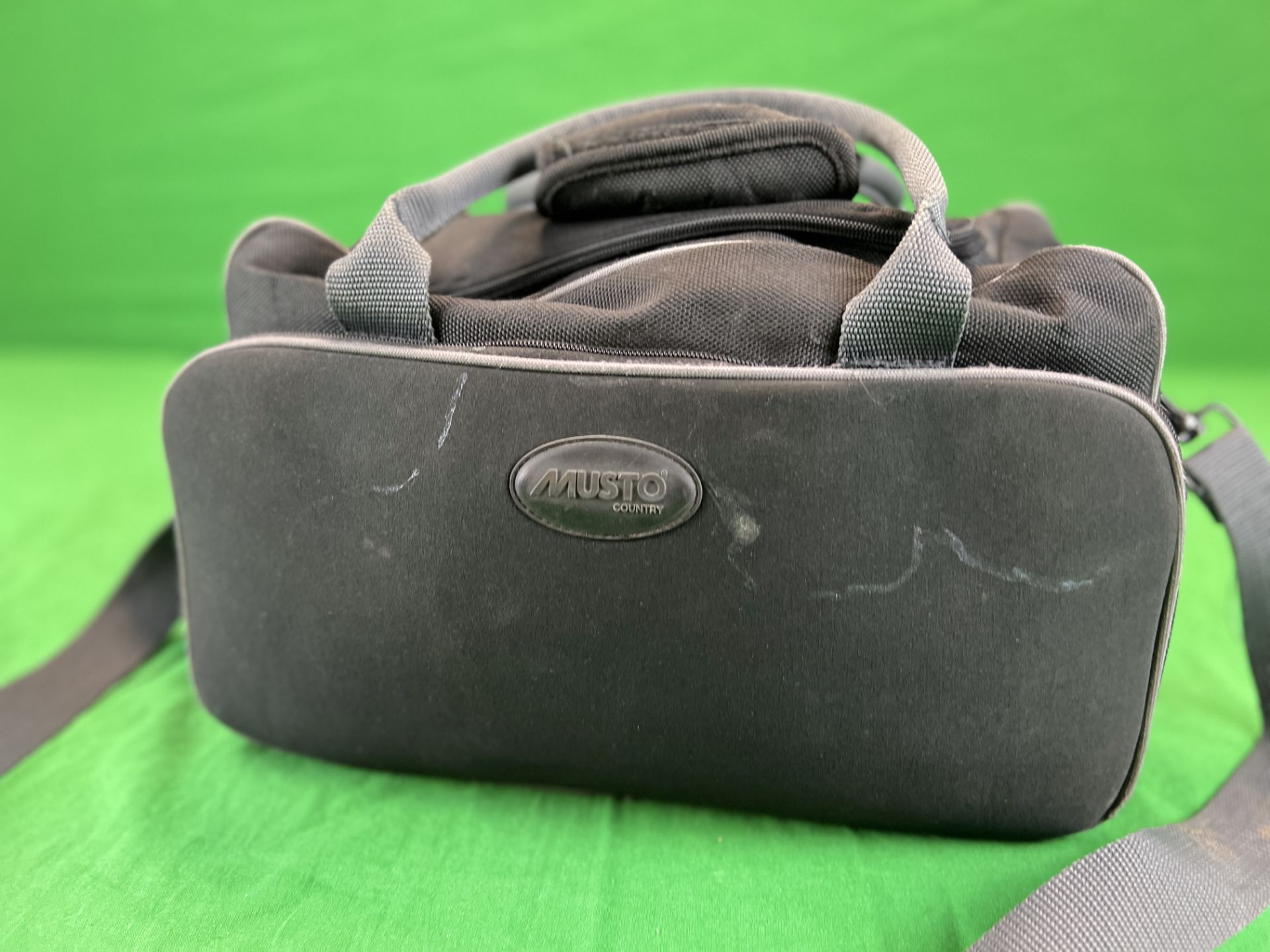 A MUSTO CANVAS BLACK SHOOTING BAG - Image 2 of 6